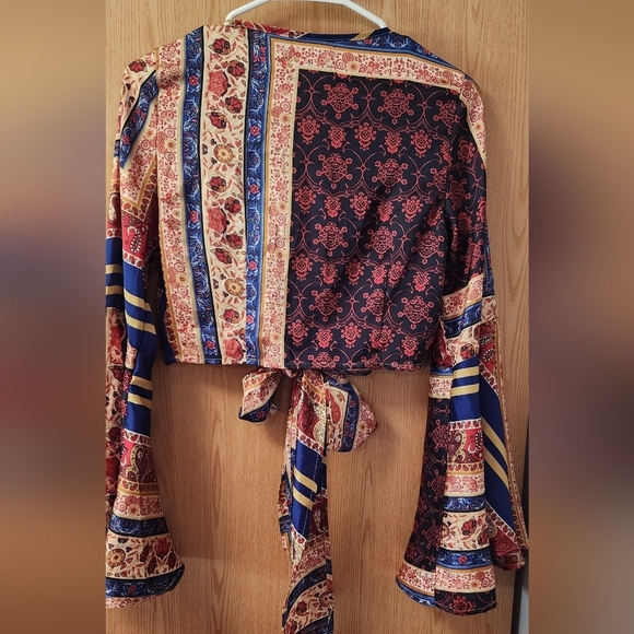 Cider Blue and Orange Wrap Blouse with Bell Sleeves - Picture 3 of 4